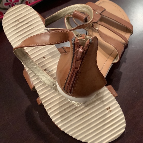 Sandals - Picture 3 of 3